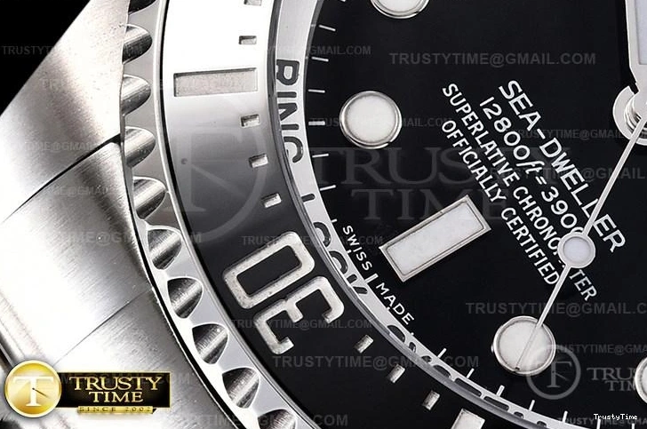 0113 ROLSD093 – Deep Sea Dweller Black Contemporary 1015